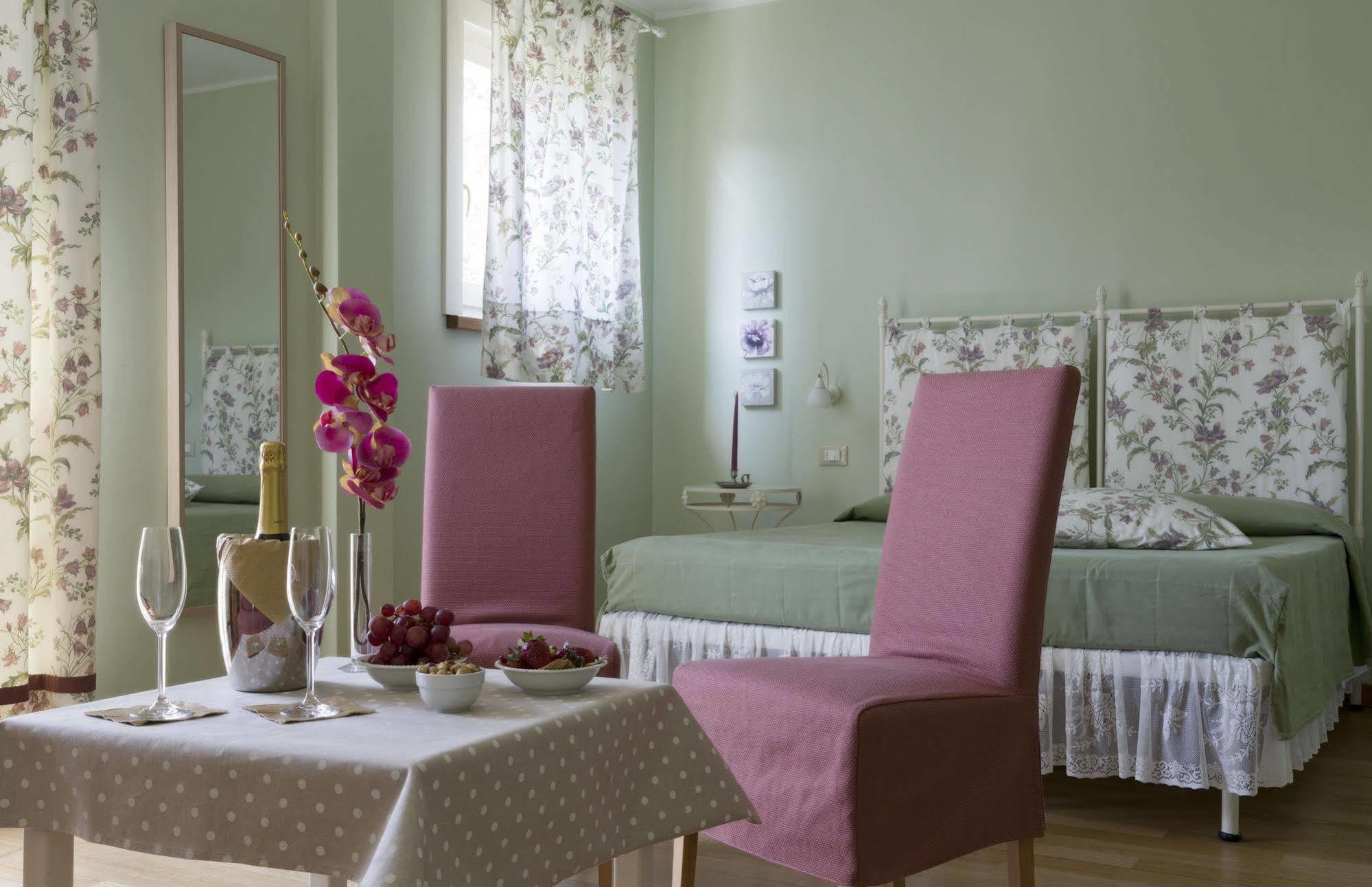 Ca Del Moro Resort & Spa Понтремоли Экстерьер фото